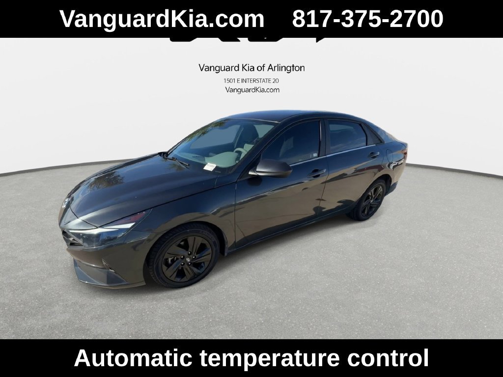 Used 2023 Hyundai Elantra SEL FWD image 4
