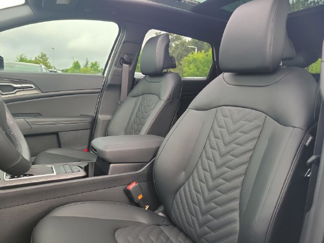New 2026 Kia Sportage X-Line w/ X-Line Technology Package AWD/4WD image 14