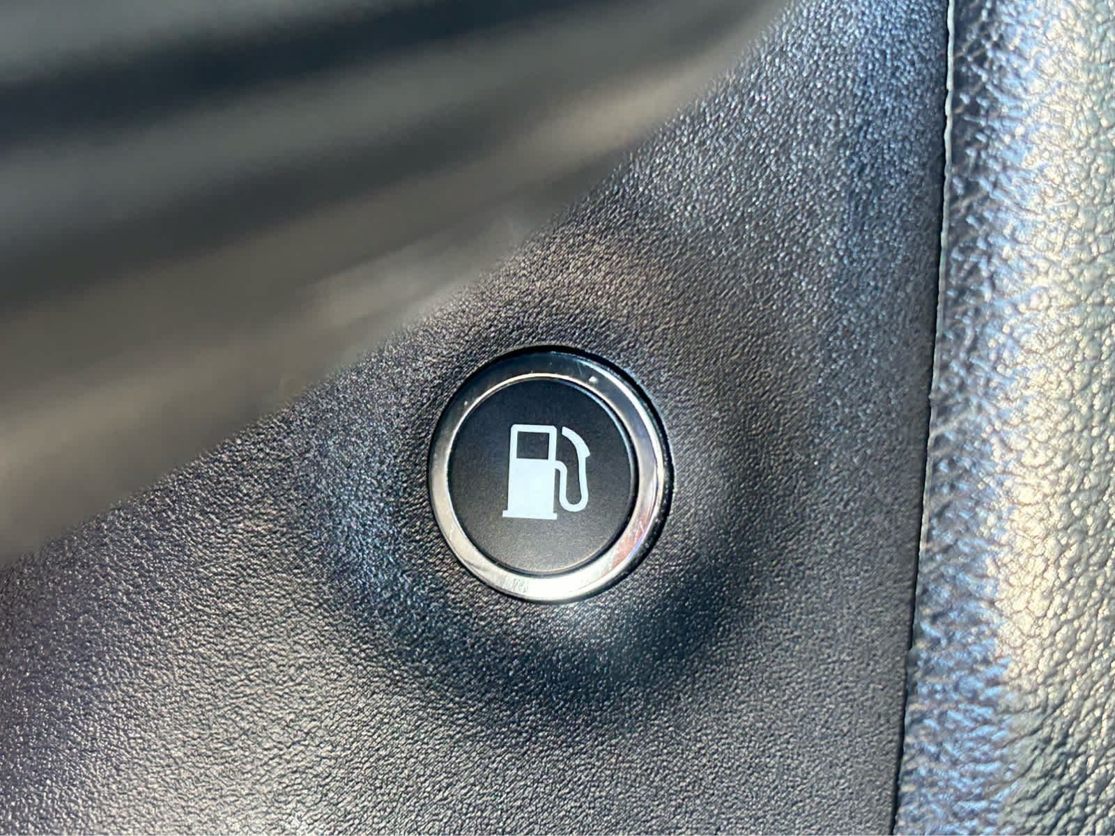 Used 2014 Jeep Cherokee Limited FWD image 18