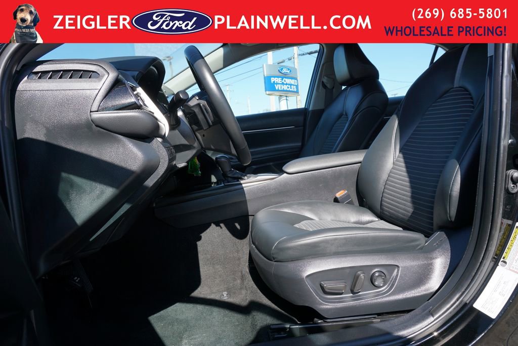 Used 2024 Toyota Camry SE image 16
