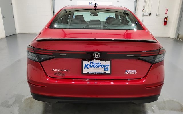 Used 2024 Honda Accord Sport image 5