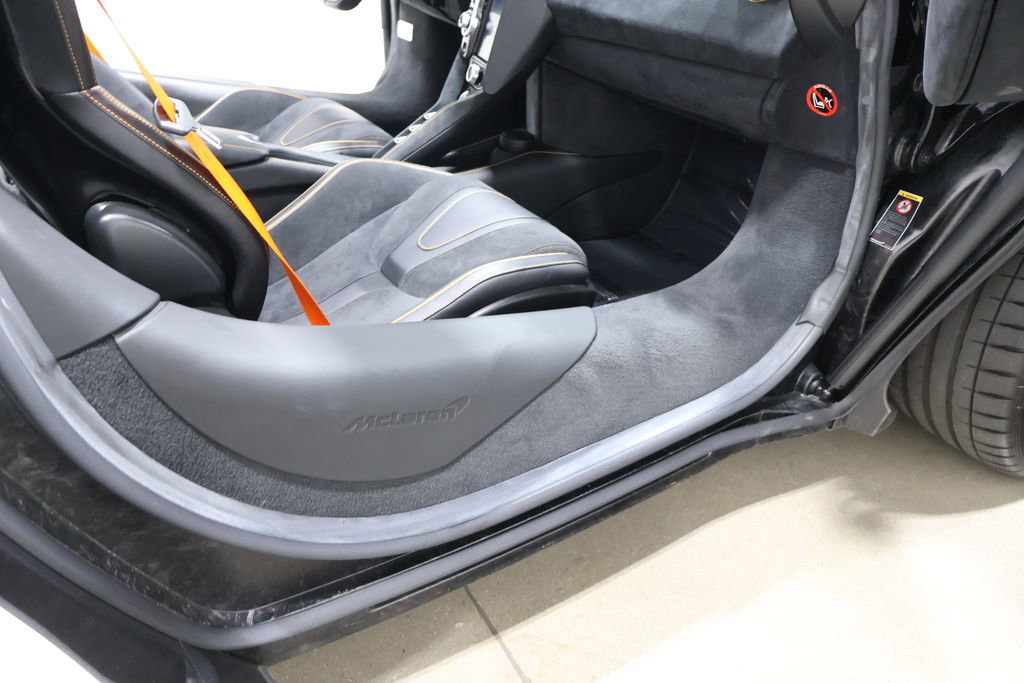 Used 2020 McLaren 720S Spider image 51