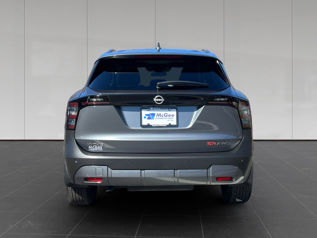 Used 2025 Nissan Kicks SR w/ SR Premium Package image 4