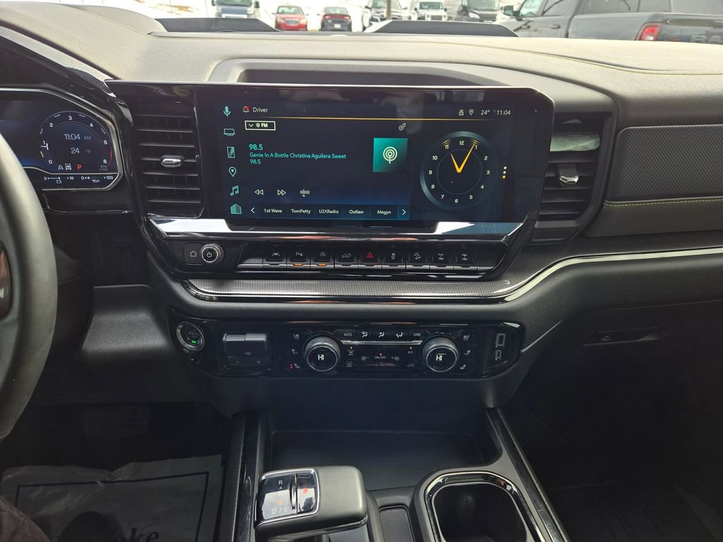 Used 2024 Chevrolet Silverado 1500 ZR2 w/ Technology Package AWD/4WD image 21