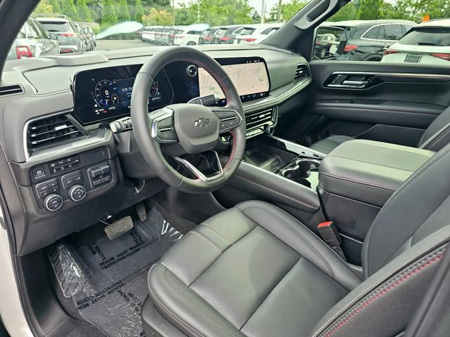 Used 2025 Chevrolet Suburban RST w/ RST Capability Package AWD/4WD image 16