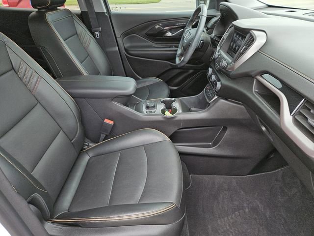 Used 2024 GMC Terrain AT4 image 33