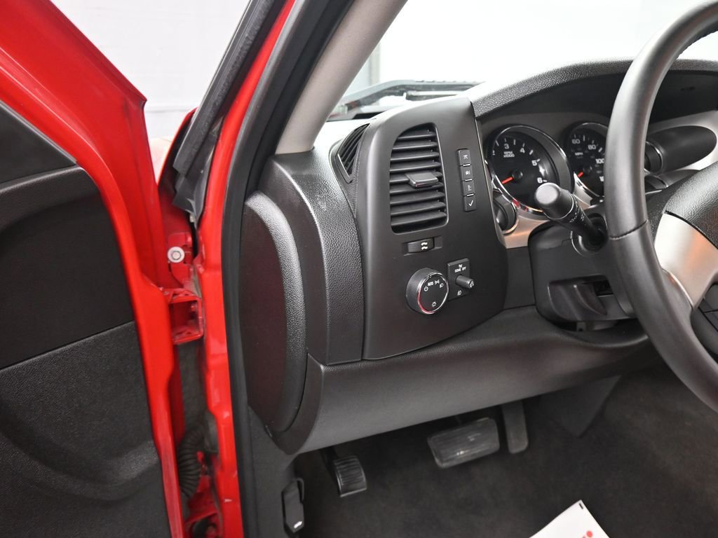 Used 2013 Chevrolet Silverado 1500 LT image 6