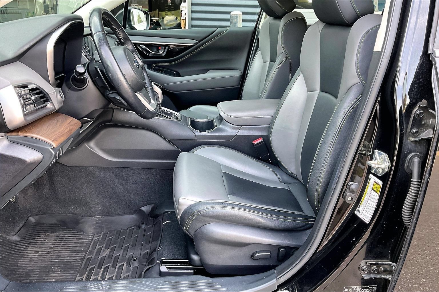 Used 2021 Subaru Outback Onyx Edition XT AWD/4WD image 18