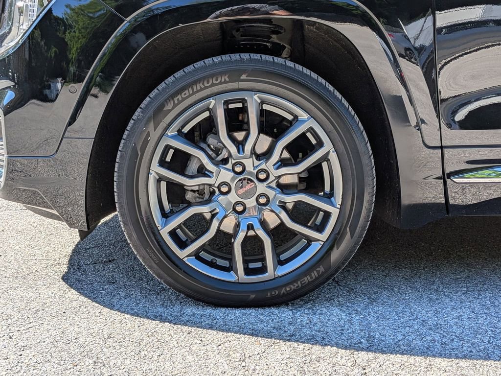 Used 2024 GMC Terrain Denali w/ Black Diamond Edition AWD/4WD image 36