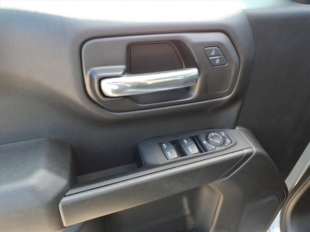 Used 2024 Chevrolet Silverado 1500 Custom w/ LPO, Dark Essentials Package image 17
