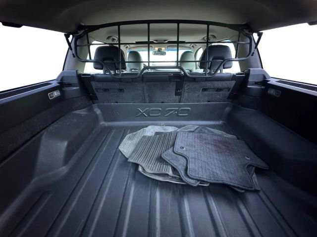 Used 2011 Volvo XC70 3.2 image 21