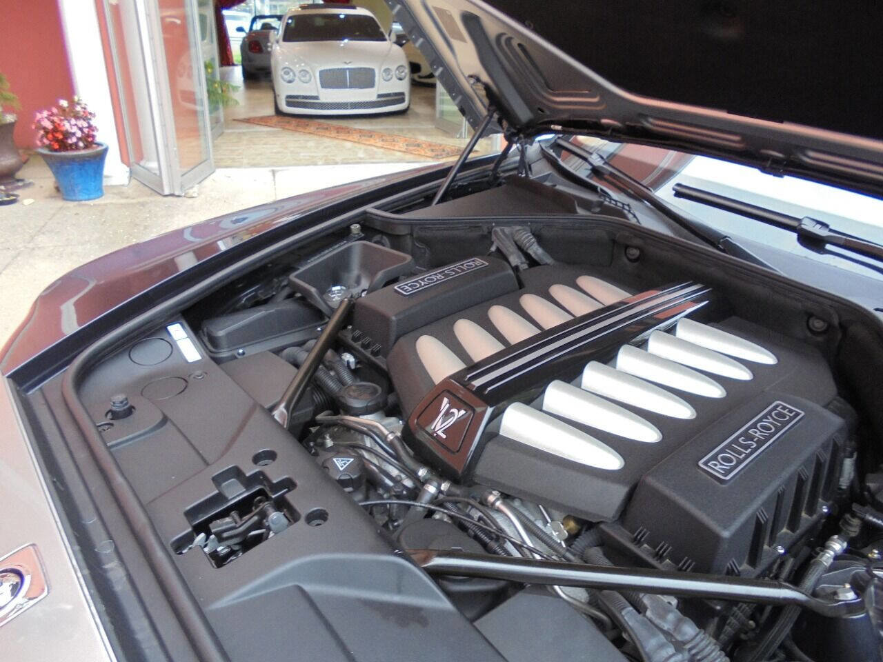 Used 2011 Rolls-Royce Ghost image 50