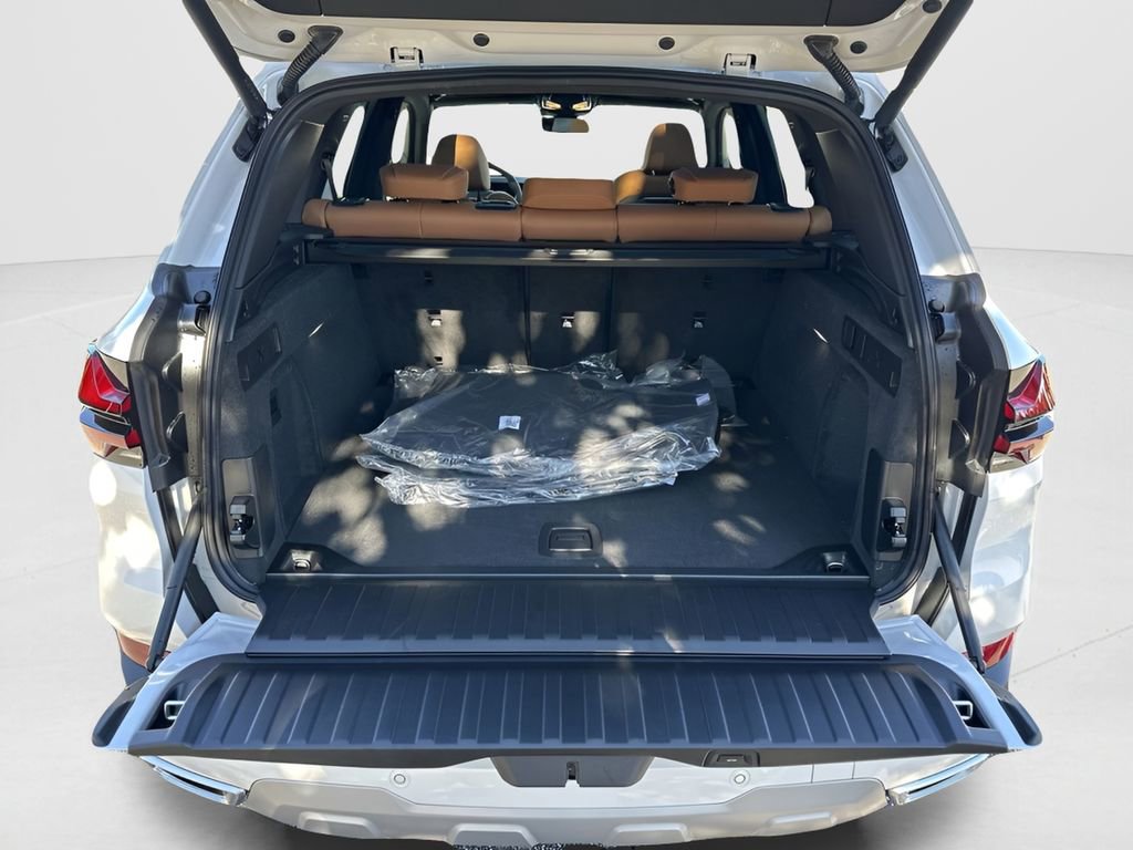 New 2026 BMW X5 xDrive40i w/ Parking Assistance Package image 28
