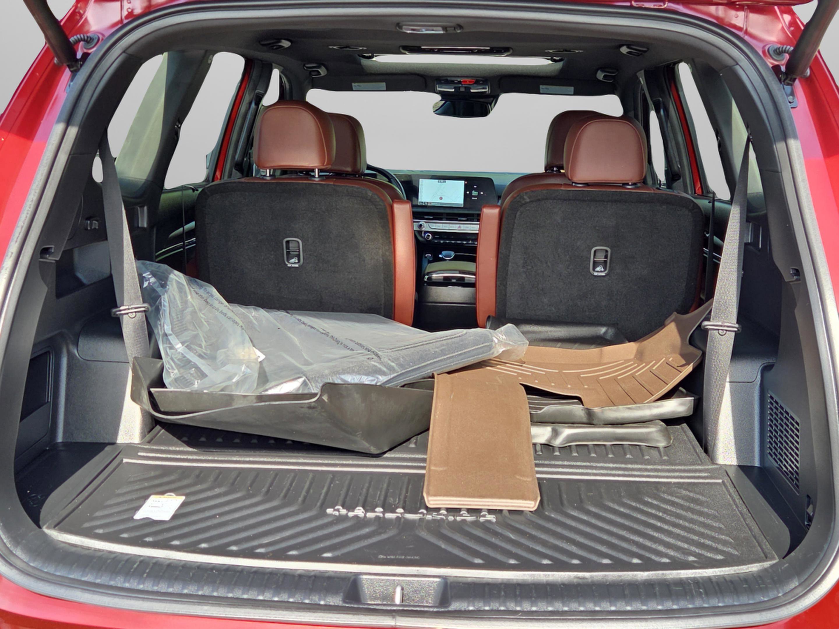 Used 2023 Kia Telluride EX w/ EX Captain's Chair Package image 33