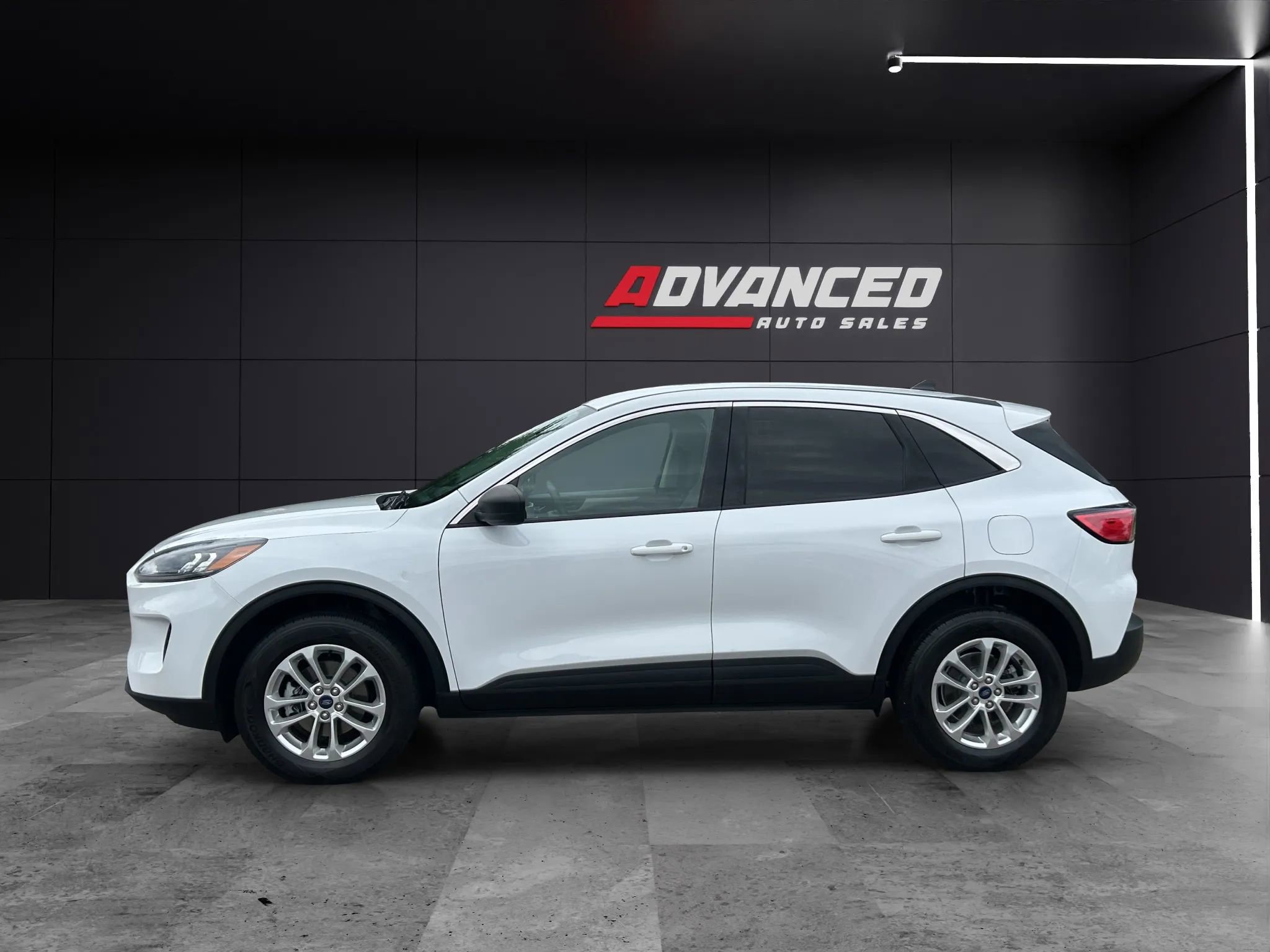 Used 2022 Ford Escape SE AWD/4WD image 4