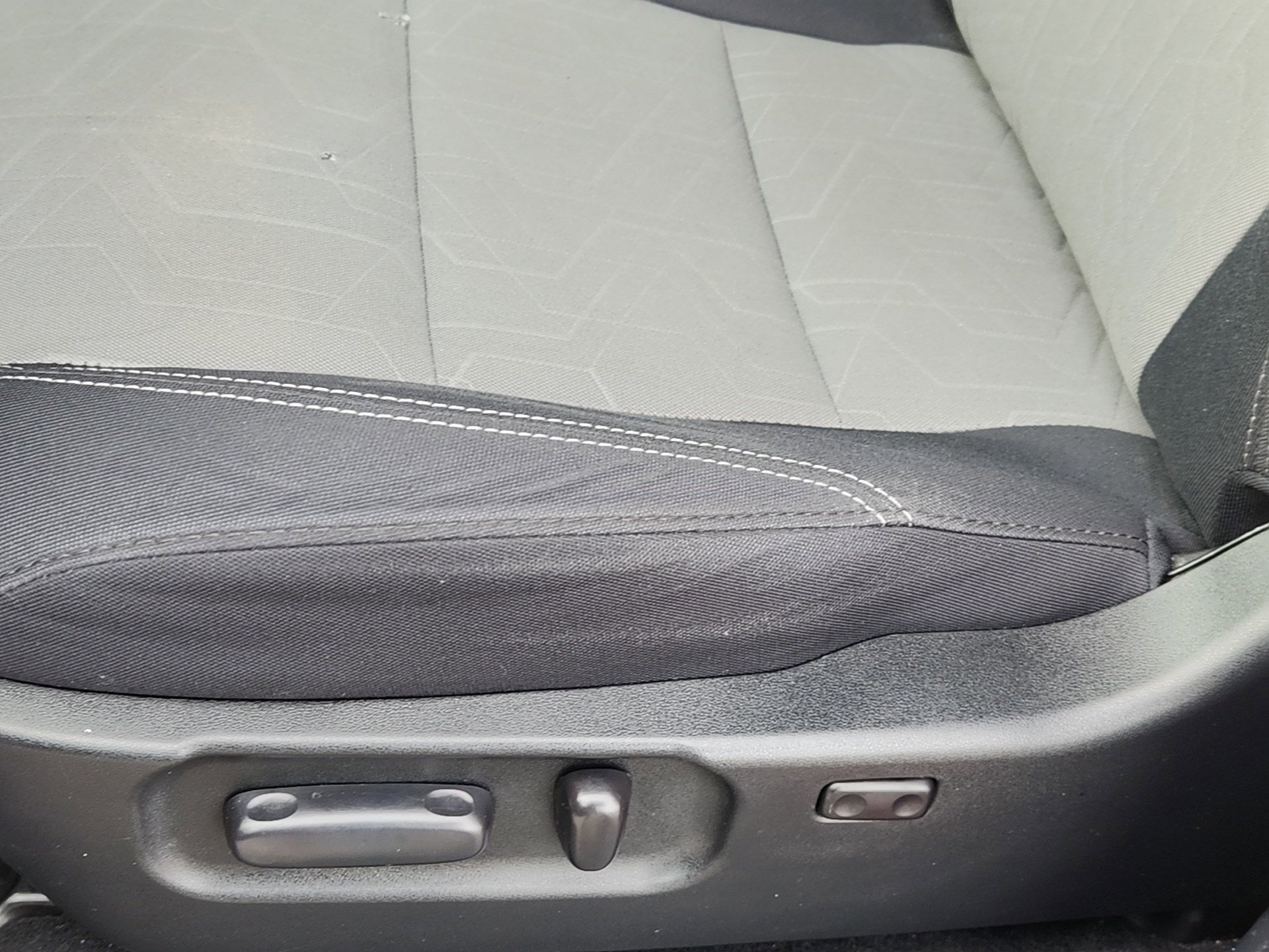 Used 2020 Toyota Tacoma TRD Sport image 21