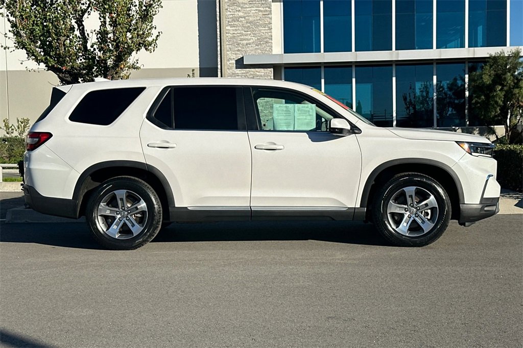 Used 2024 Honda Pilot EX-L image 3
