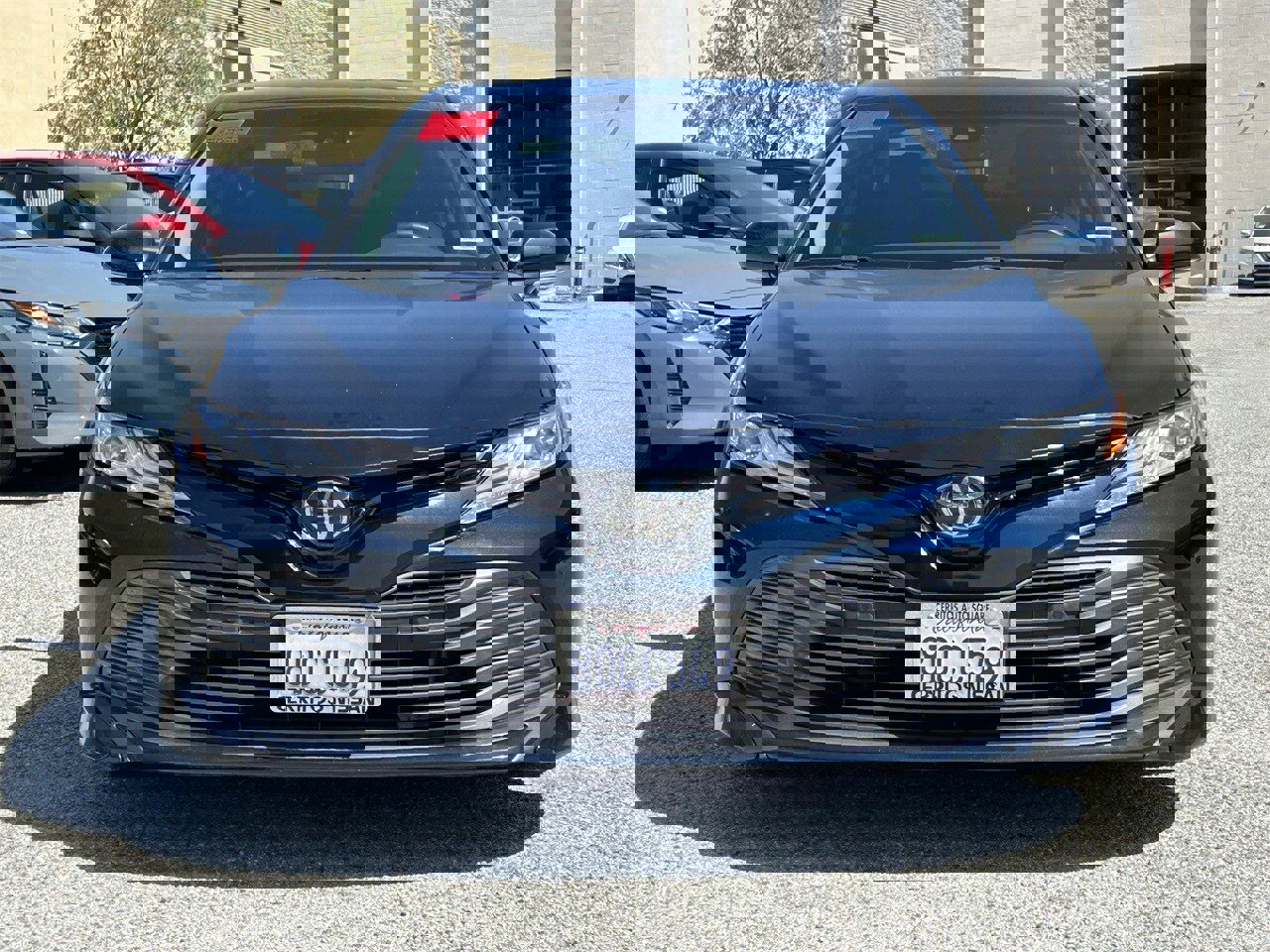 Used 2018 Toyota Camry XLE image 3