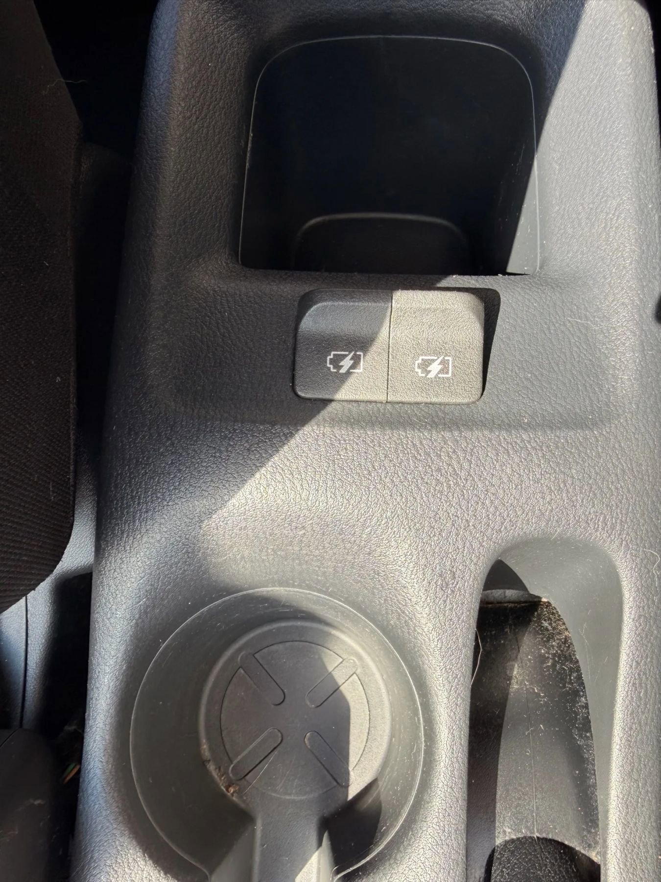 Used 2020 Nissan Versa SR w/ Lighting Package image 42