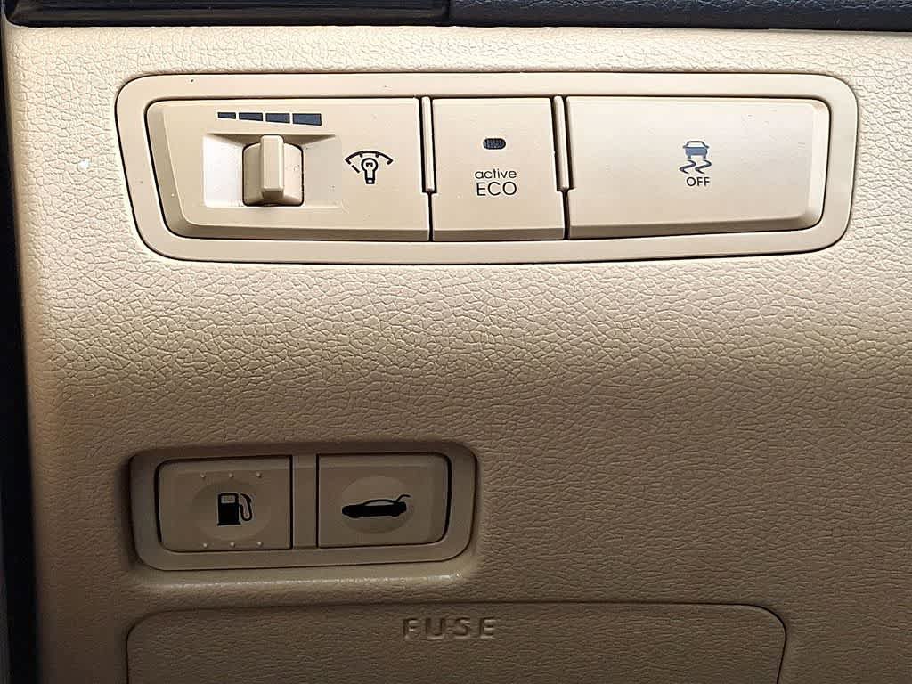 Used 2013 Hyundai Sonata Limited FWD image 15