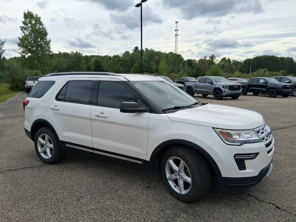 Used 2018 Ford Explorer XLT FWD image 7