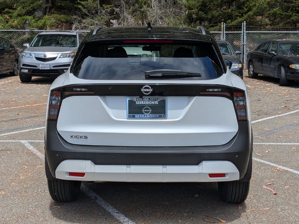 New 2026 Nissan Kicks SV FWD image 6