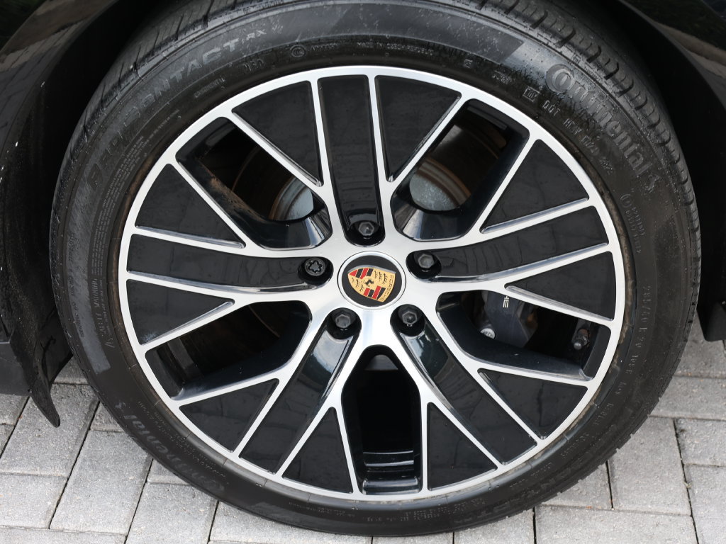 Used 2024 Porsche Taycan RWD image 40