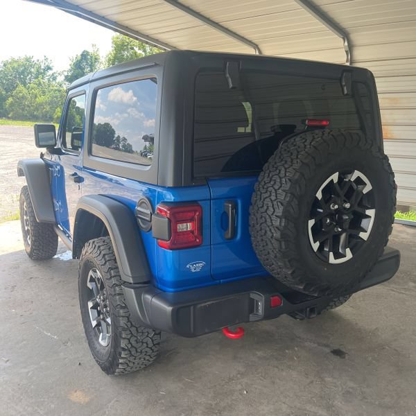 Used 2024 Jeep Wrangler Rubicon w/ Convenience Group AWD/4WD image 8