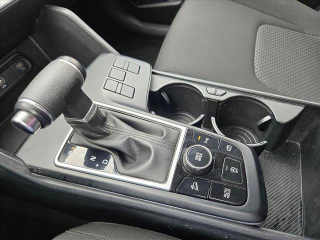 Used 2025 Kia Sportage LX FWD image 14