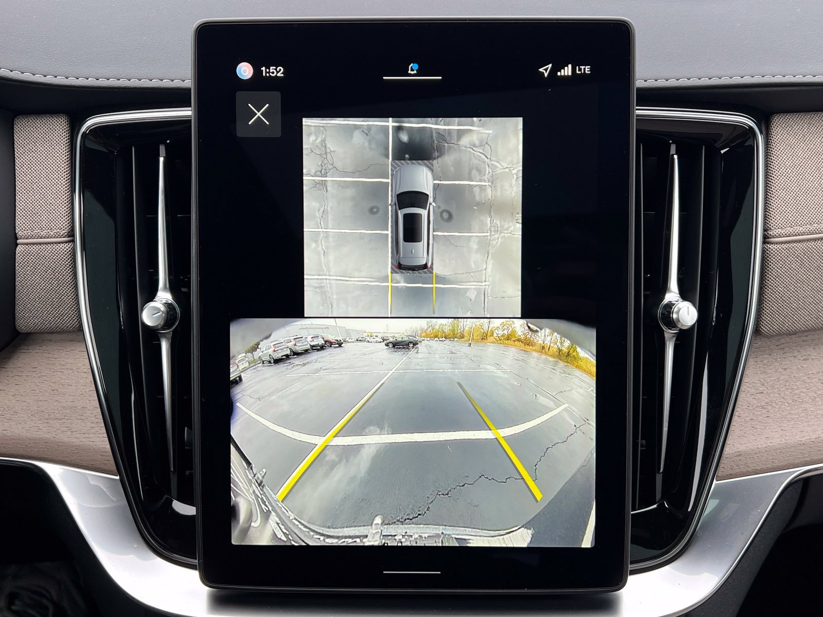 New 2026 Volvo XC90 B6 Plus w/ Protection Package Premier AWD/4WD image 39