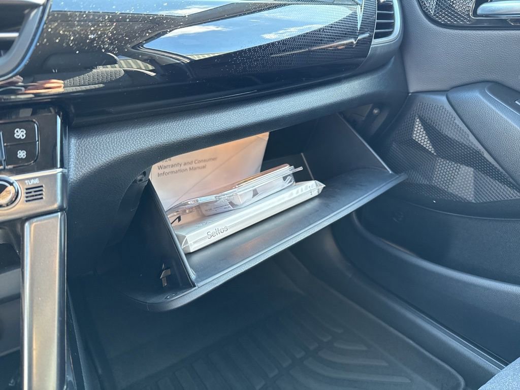 Used 2024 Kia Seltos S AWD/4WD image 25