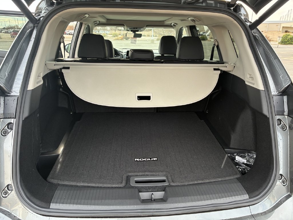 New 2026 Nissan Rogue Platinum w/ Platinum Premium Package AWD/4WD image 19