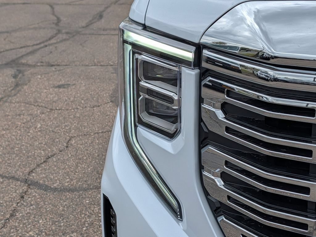 New 2026 GMC Sierra 1500 Denali w/ Denali Reserve Package AWD/4WD image 5