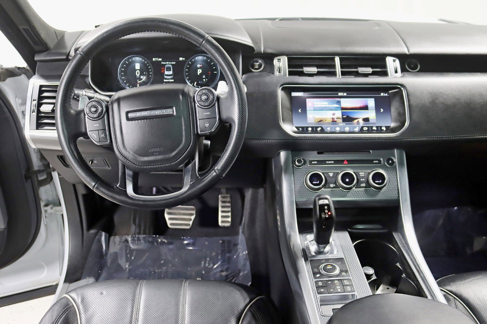 Used 2017 Land Rover Range Rover Sport SVR AWD/4WD image 14