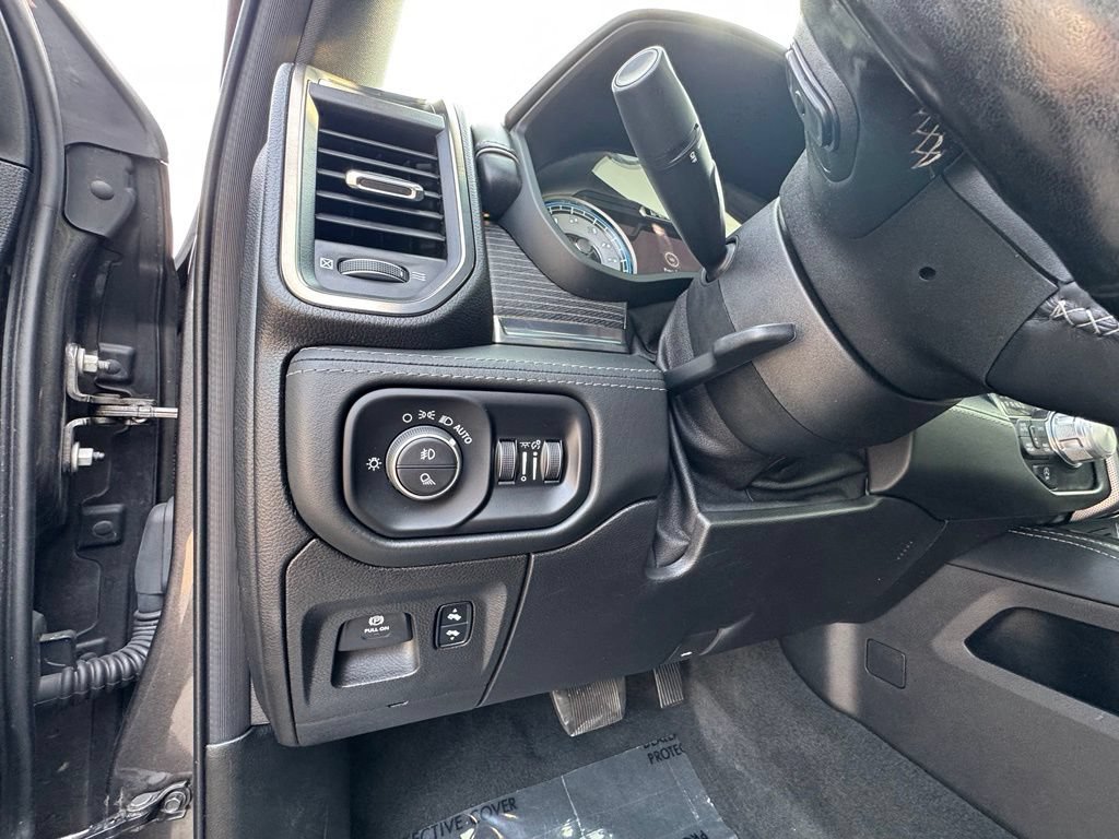 Used 2019 RAM 1500 Limited AWD/4WD image 21