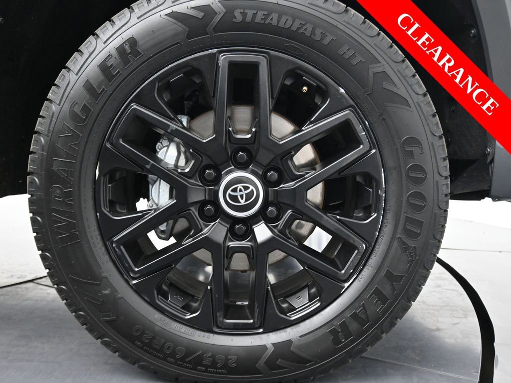 Used 2024 Toyota Tundra Limited image 11