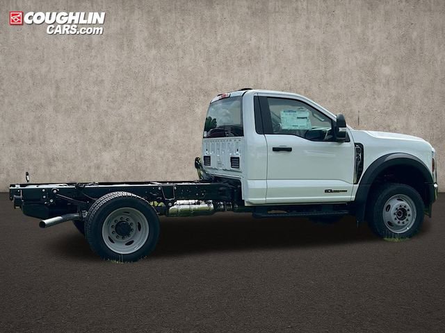New 2025 Ford F550 4x4 Regular Cab Super Duty image 5