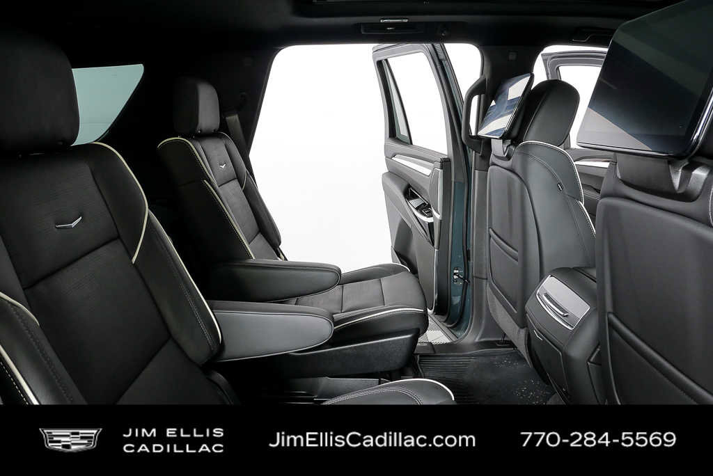 New 2026 Cadillac Escalade Luxury w/ Touring Package image 24