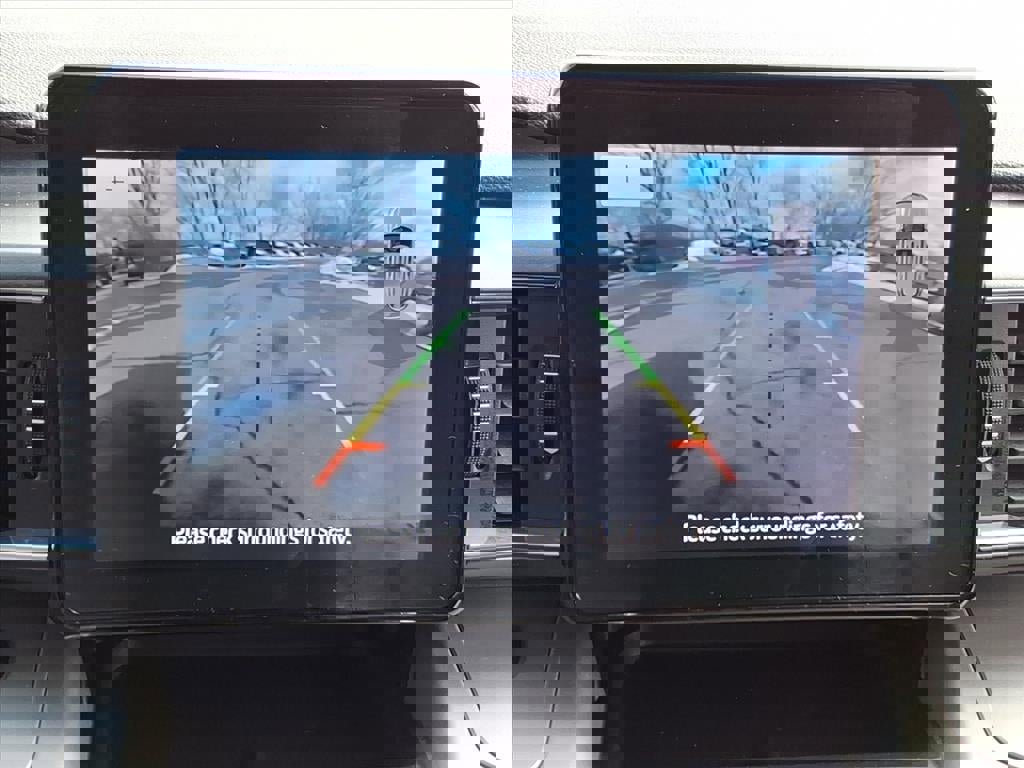 Certified 2023 Ford Explorer XLT w/ Equipment Group 202A image 21