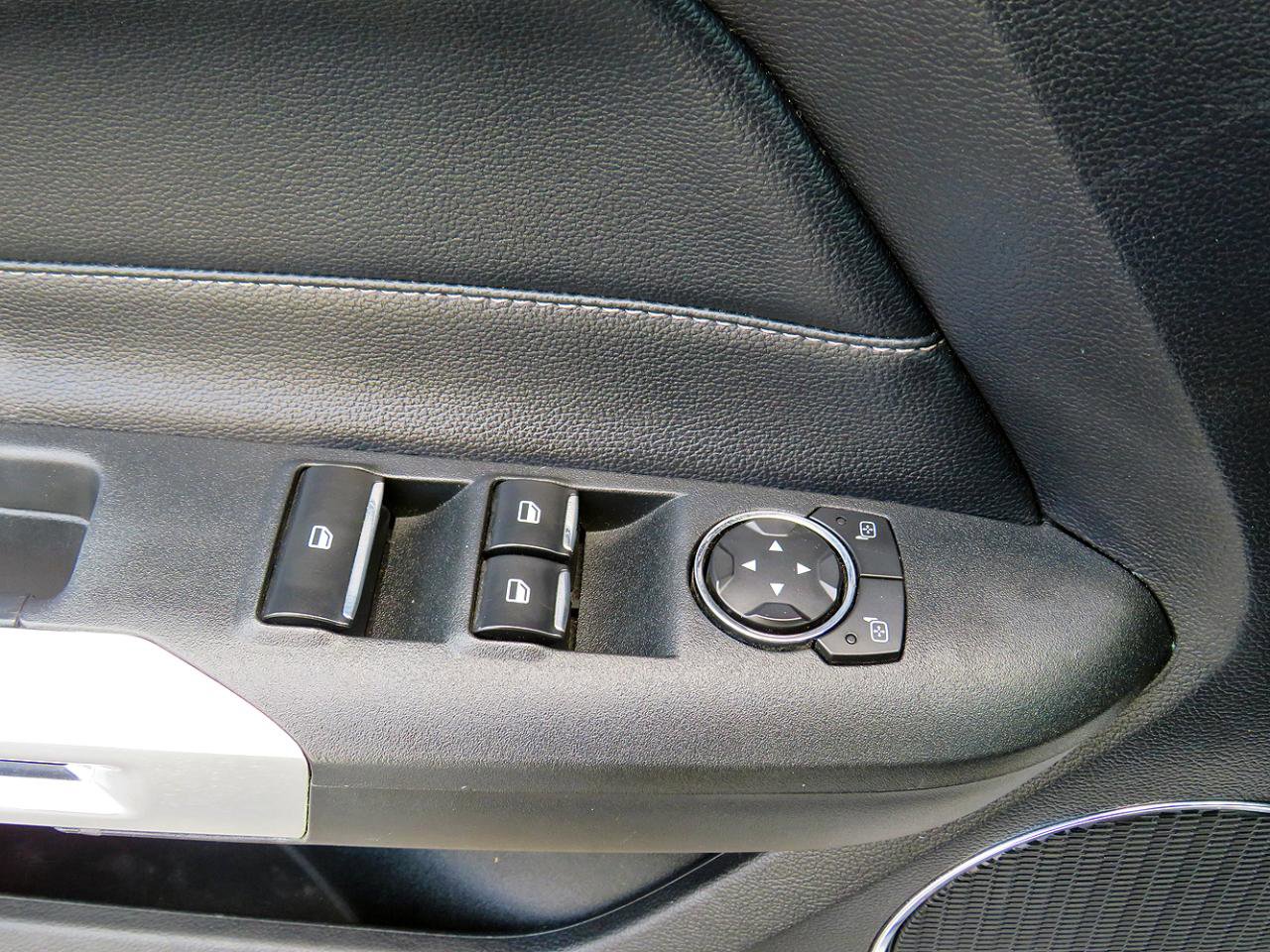 Used 2017 Ford Mustang Premium image 37