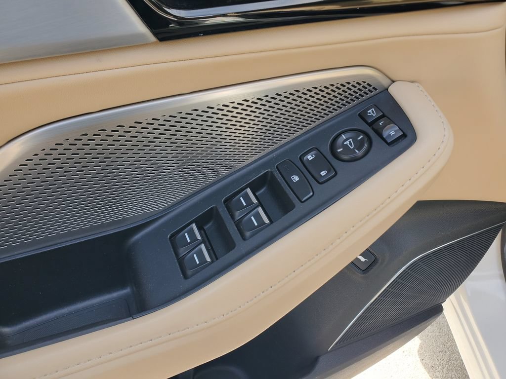 Used 2024 Acura MDX w/ Technology Package FWD image 22