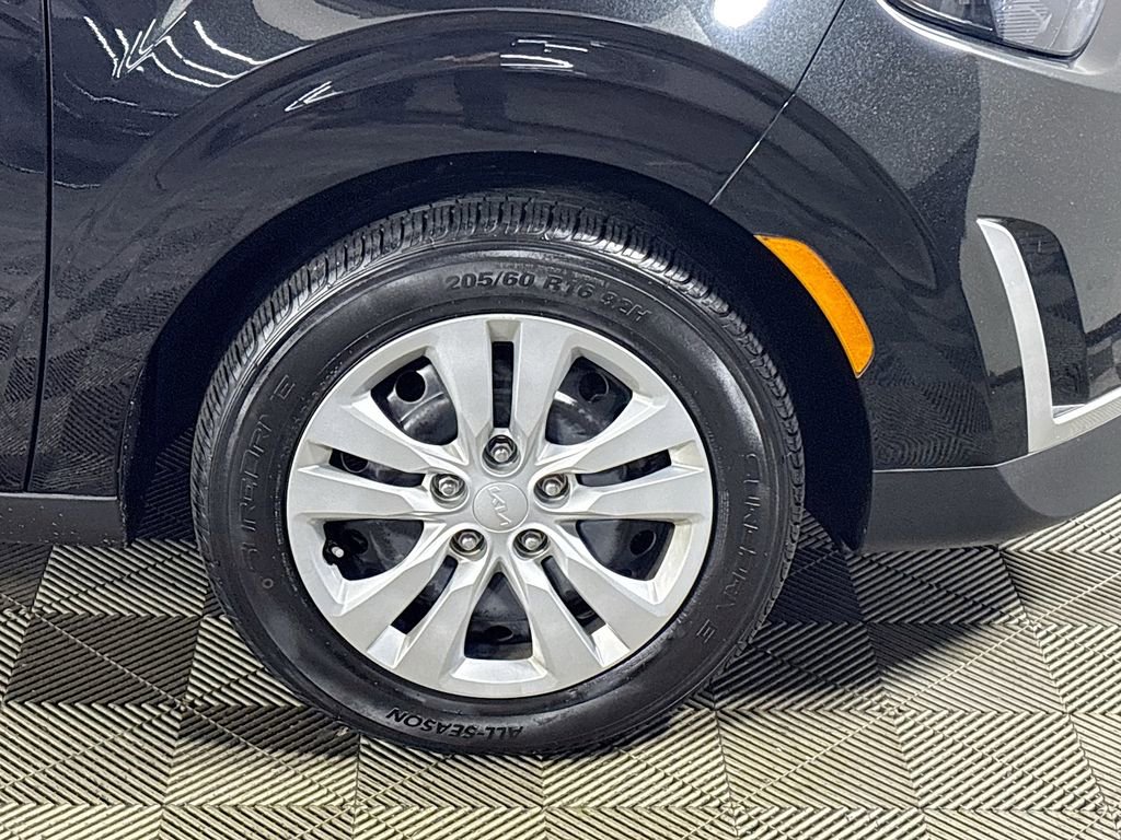 Certified 2023 Kia Soul LX image 21