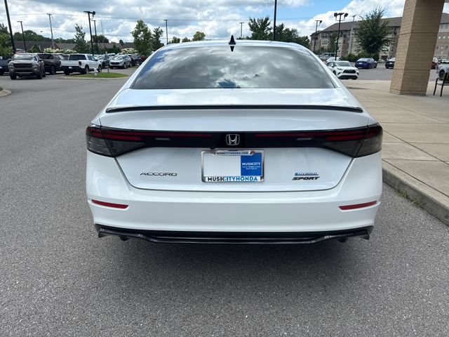Used 2025 Honda Accord Sport image 3