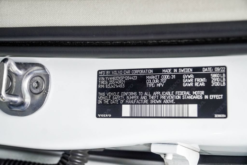 Used 2023 Volvo XC60 T8 Ultimate w/ Climate Package AWD/4WD image 41