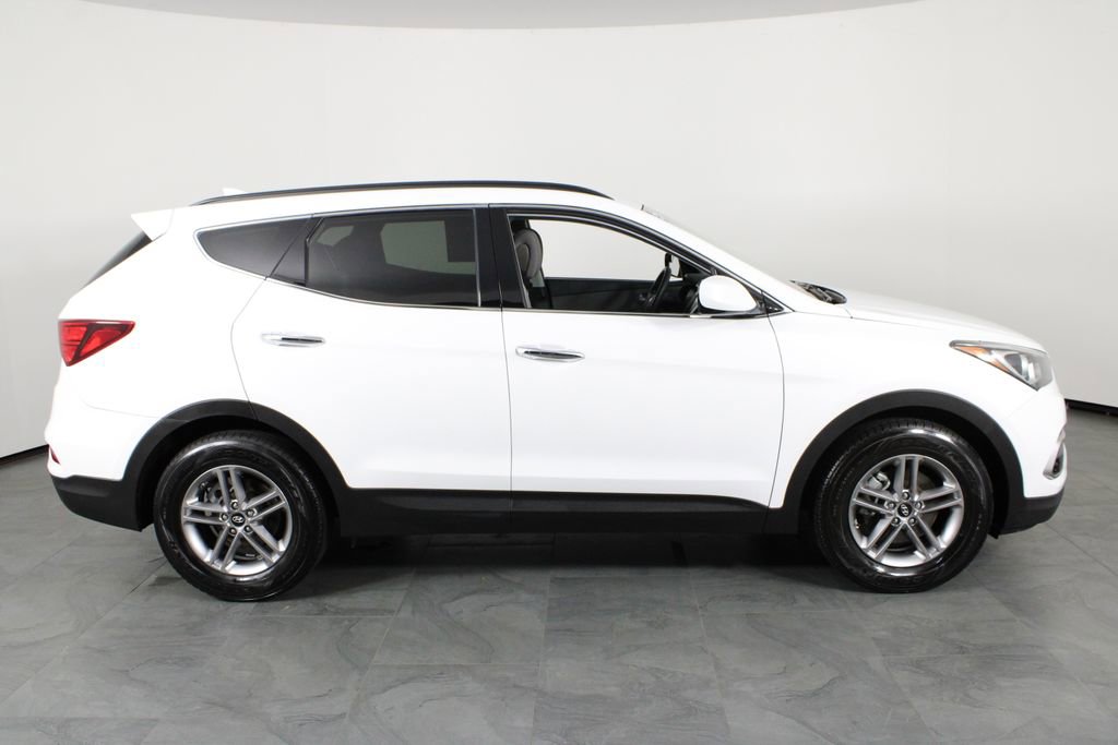 Used 2017 Hyundai Santa Fe Sport image 13