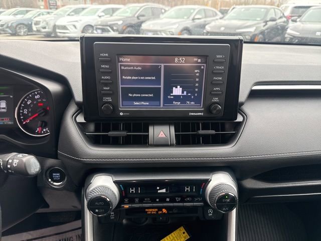 Used 2022 Toyota RAV4 XLE AWD/4WD image 22