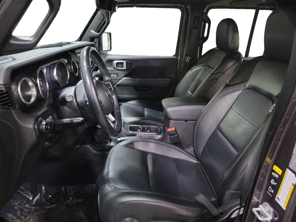 Used 2020 Jeep Wrangler Unlimited Sahara image 13