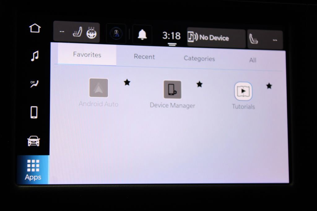 Used 2023 Chrysler Voyager LX image 42