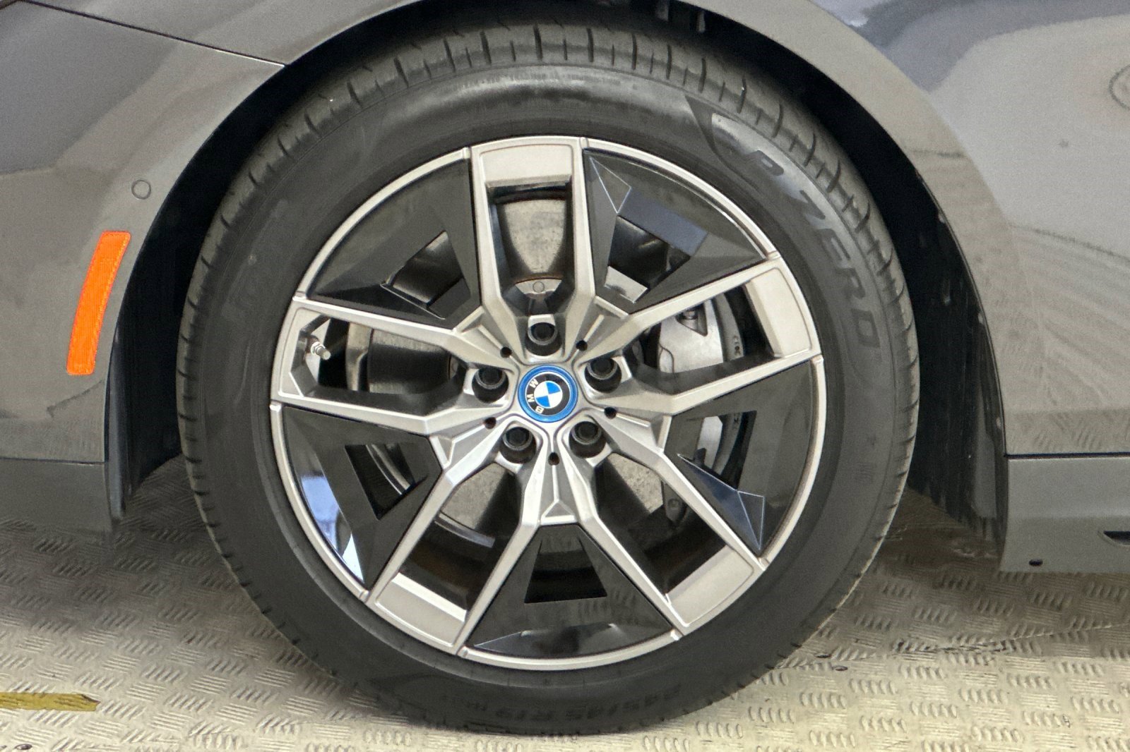 Certified 2024 BMW i5 eDrive40i w/ Premium Package RWD image 11