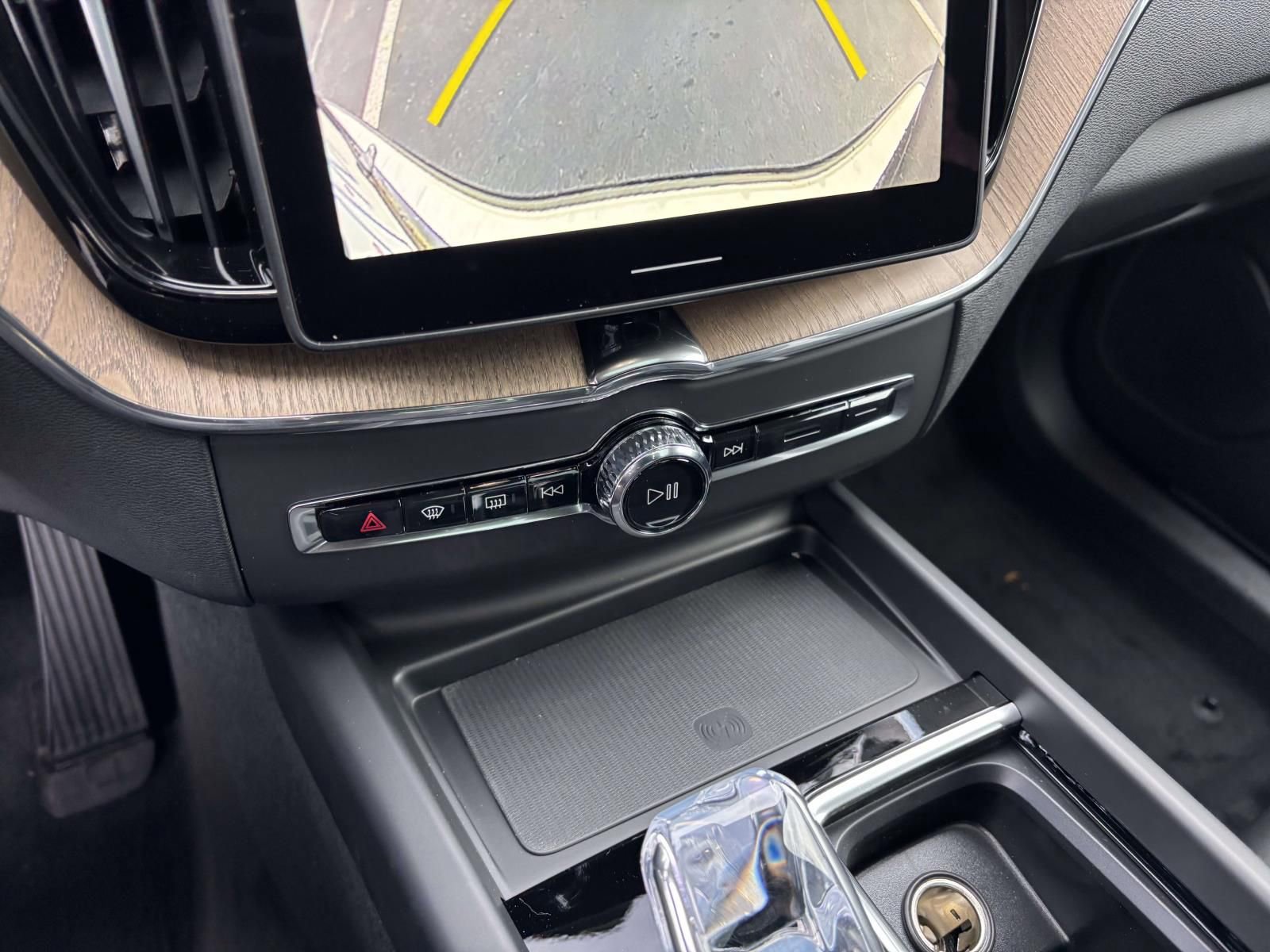 New 2026 Volvo XC60 B5 Plus w/ Protection Package Premier image 21